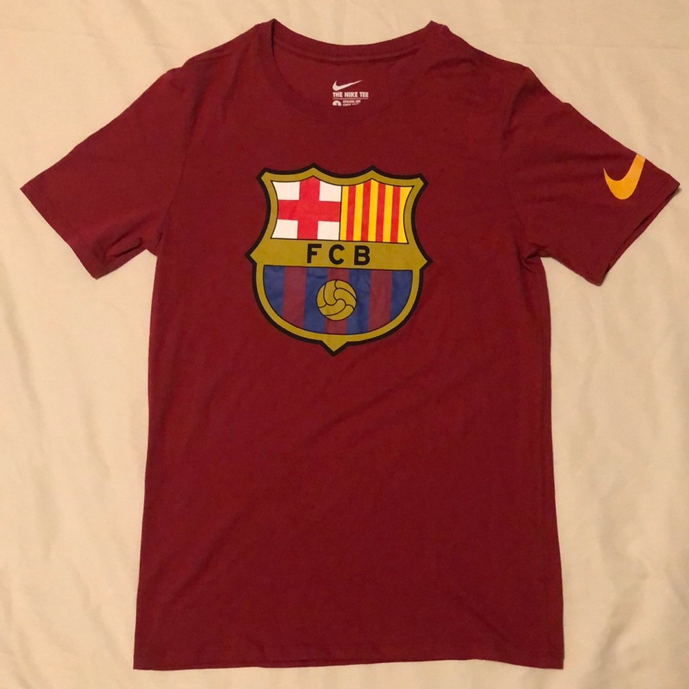 Nike FC Barcelona T shirt size small